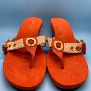 Sandals women’s orange and cream 9.5